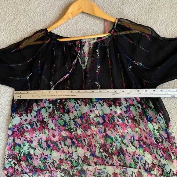 Maeve Anthropologie Black Sheer Multicolored Floral Cold Shoulder Top Size M - Picture 11 of 13